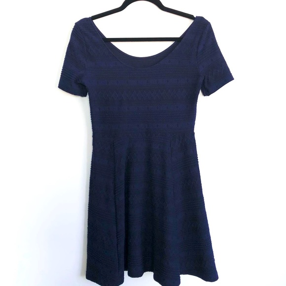 ✨2/$30✨ H&M NAVY DRESS - Picture 2 of 4